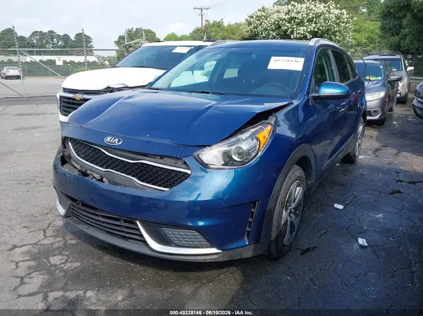KNDCB3LC9K5242225 2019 KIA NIRO - Image 2