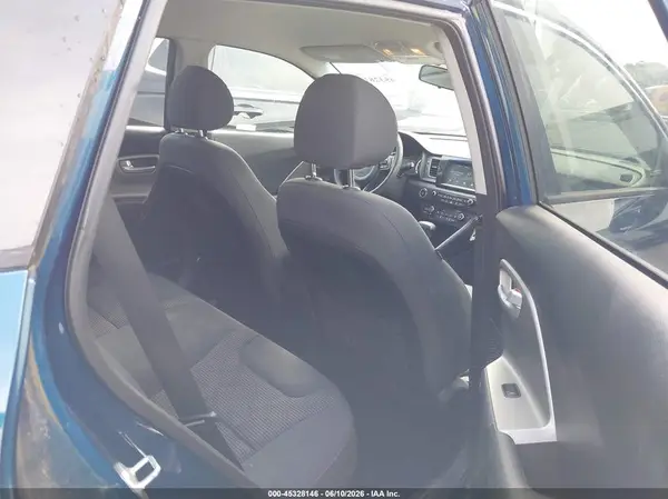KNDCB3LC9K5242225 2019 KIA NIRO - Image 8