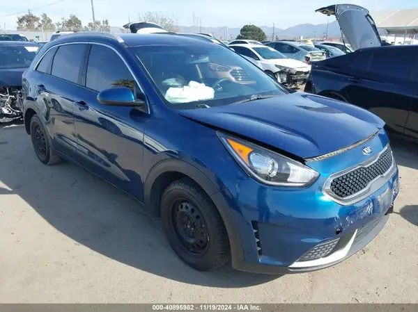 KNDCB3LC9K5242256 2019 KIA NIRO - Image 1