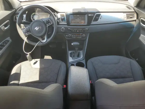 KNDCB3LC9K5243231 2019 KIA NIRO - Image 8