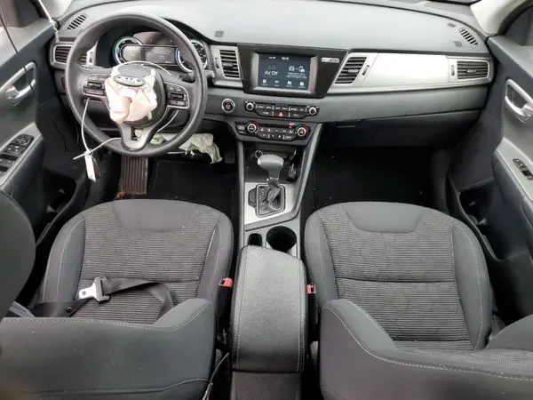 KNDCB3LC9K5244685 2019 KIA NIRO - Image 8