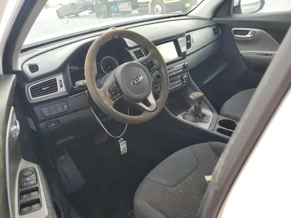 KNDCB3LC9K5250907 2019 KIA NIRO - Image 8