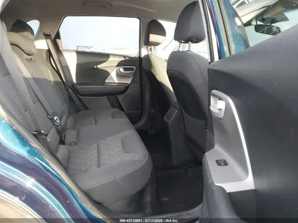 KNDCB3LC9K5257131 2019 KIA NIRO - Image 8