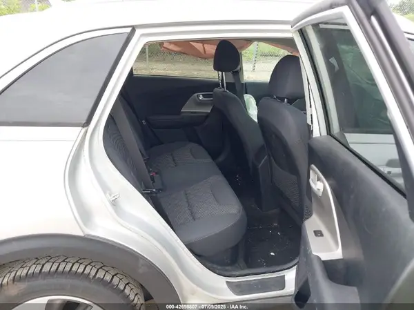 KNDCB3LC9K5259381 2019 KIA NIRO - Image 8