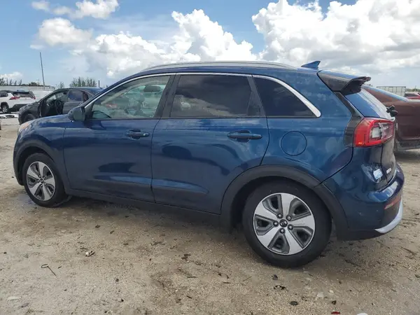 KNDCB3LC9K5260269 2019 KIA NIRO - Image 2