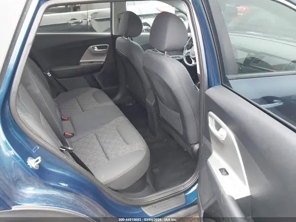 KNDCB3LC9K5260742 2019 KIA NIRO - Image 8