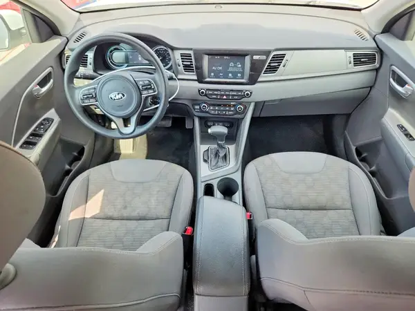 KNDCB3LC9K5291117 2019 KIA NIRO - Image 8