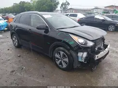 KNDCB3LC9K5295328 2019 KIA NIRO