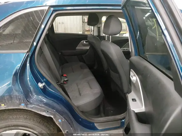 KNDCB3LC9K5327629 2019 KIA NIRO - Image 8