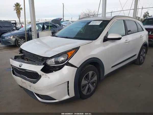 KNDCB3LC9K5337741 2019 KIA NIRO - Image 2