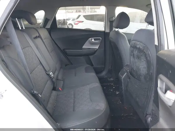 KNDCB3LC9K5337741 2019 KIA NIRO - Image 8