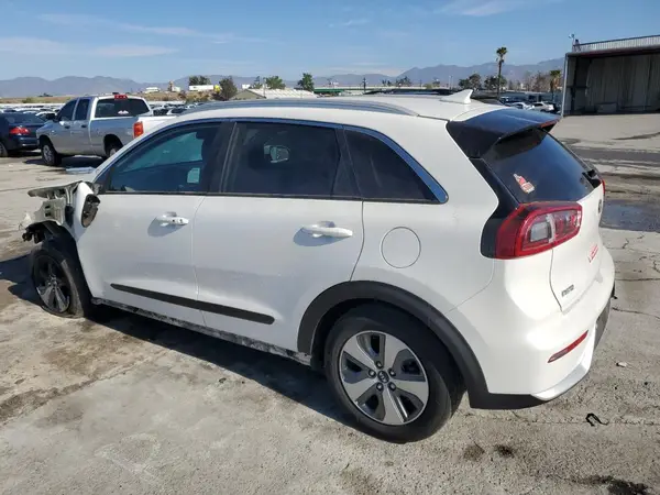 KNDCB3LC9K5349145 2019 KIA NIRO - Image 2