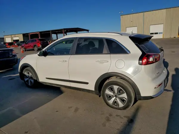 KNDCB3LC9K5349341 2019 KIA NIRO - Image 2