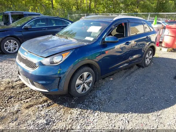 KNDCB3LC9K5356161 2019 KIA NIRO - Image 2