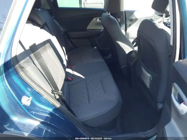 KNDCB3LC9K5356161 2019 KIA NIRO - Image 8