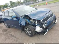 KNDCB3LC9K5356175 2019 KIA NIRO