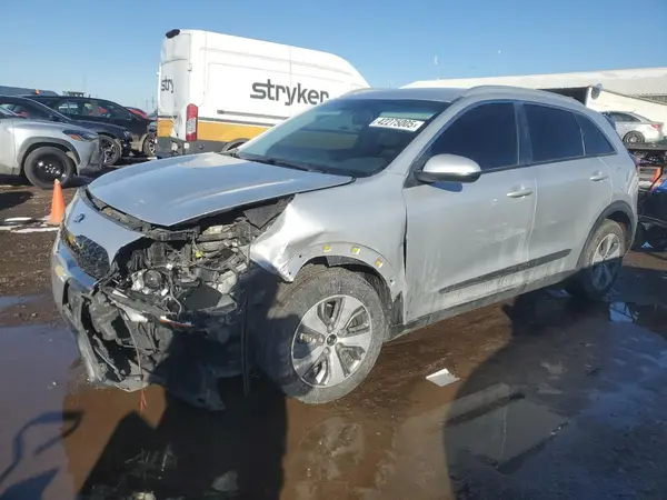 KNDCB3LC9L5361636 2020 KIA NIRO - Image 1