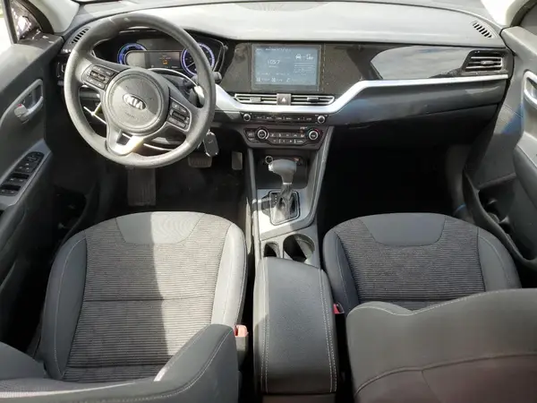 KNDCB3LC9L5368831 2020 KIA NIRO - Image 8