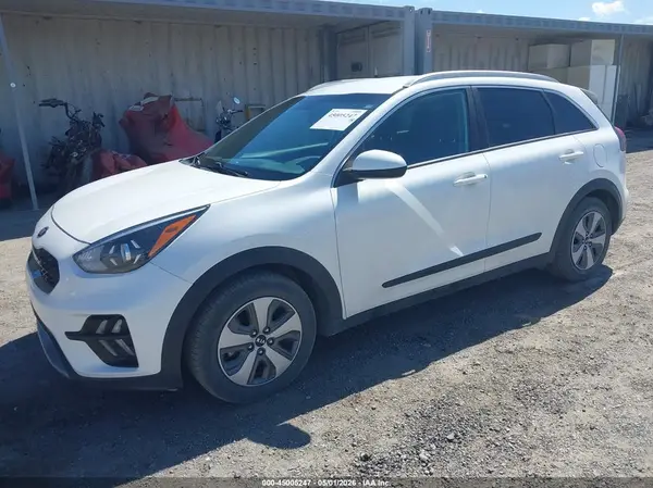 KNDCB3LC9L5370482 2020 KIA NIRO - Image 2