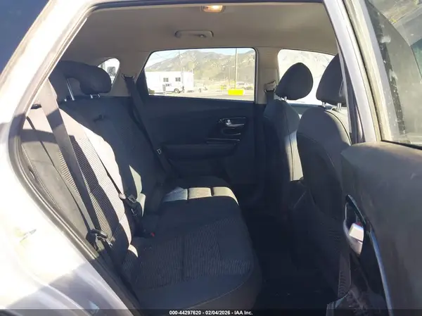 KNDCB3LC9L5375522 2020 KIA NIRO - Image 8