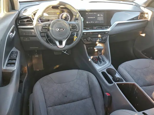 KNDCB3LC9L5393664 2020 KIA NIRO - Image 8