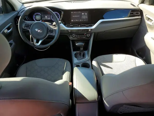 KNDCB3LC9L5393681 2020 KIA NIRO - Image 8
