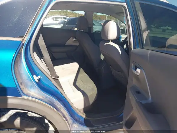 KNDCB3LC9L5395608 2020 KIA NIRO - Image 8
