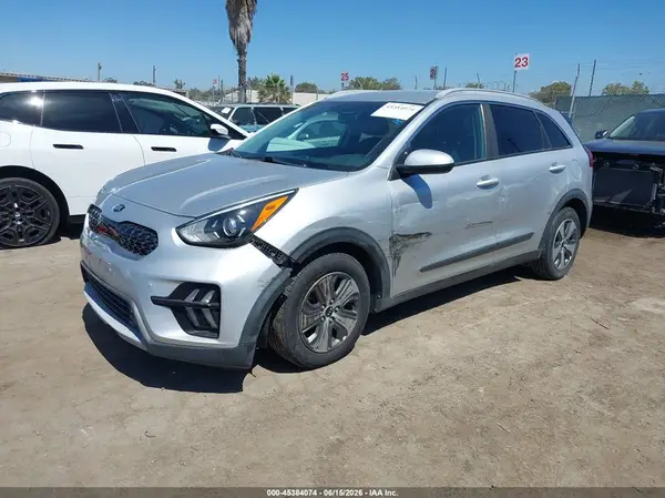 KNDCB3LC9L5396547 2020 KIA NIRO - Image 2