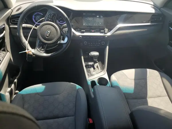 KNDCB3LC9L5413167 2020 KIA NIRO - Image 8