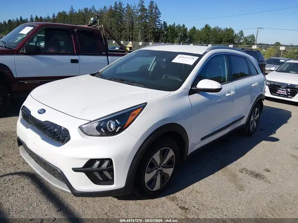 KNDCB3LC9L5427022 2020 KIA NIRO - Image 2