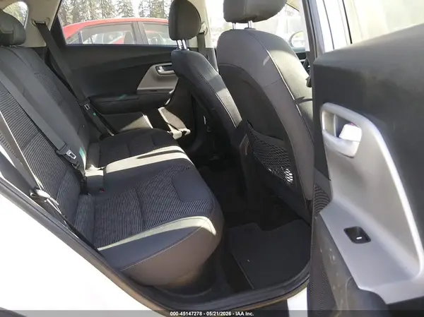 KNDCB3LC9L5427022 2020 KIA NIRO - Image 8