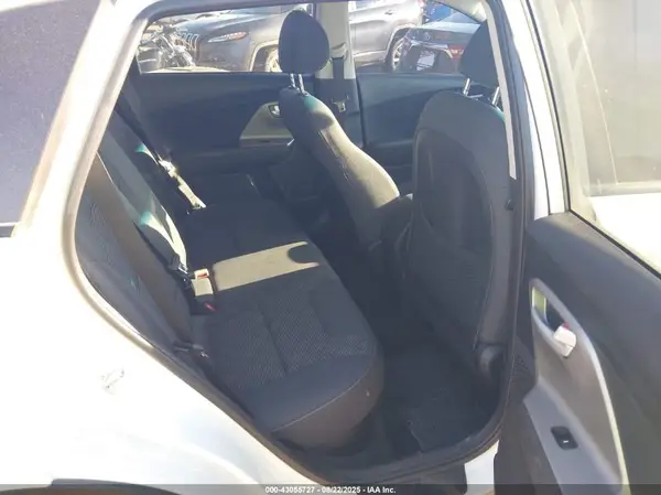 KNDCB3LC9L5429286 2020 KIA NIRO - Image 8