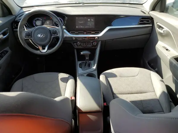 KNDCB3LC9L5443785 2020 KIA NIRO - Image 8