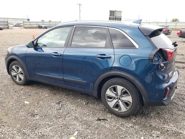 KNDCB3LC9M5470678 2021 KIA NIRO - Image 2