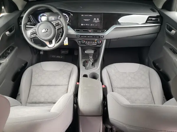 KNDCB3LC9M5470678 2021 KIA NIRO - Image 8