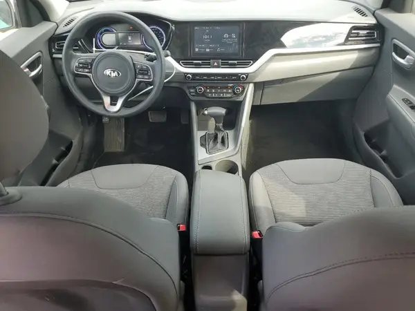 KNDCB3LC9M5487660 2021 KIA NIRO - Image 8