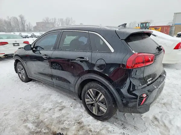 KNDCB3LC9N5500599 2022 KIA NIRO - Image 2