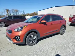 KNDCB3LC9N5509951 2022 KIA NIRO
