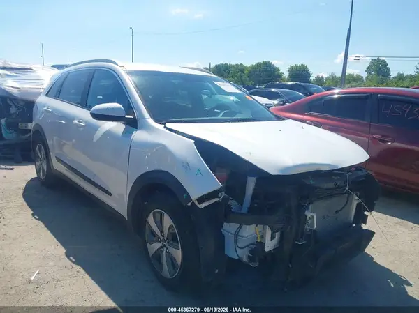 KNDCB3LC9N5535126 2022 KIA NIRO - Image 1
