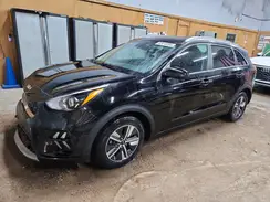 KNDCB3LC9N5549785 2022 KIA NIRO