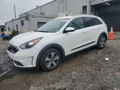 KNDCB3LCXH5041748 2017 KIA NIRO
