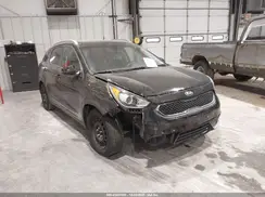 KNDCB3LCXH5042642 2017 KIA NIRO