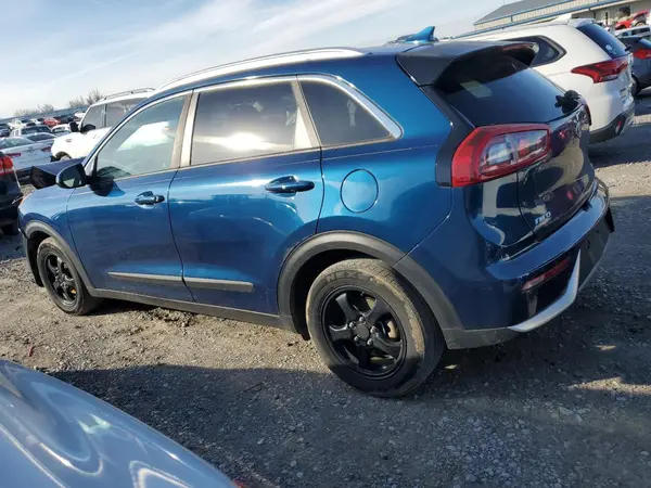KNDCB3LCXH5049218 2017 KIA NIRO - Image 2