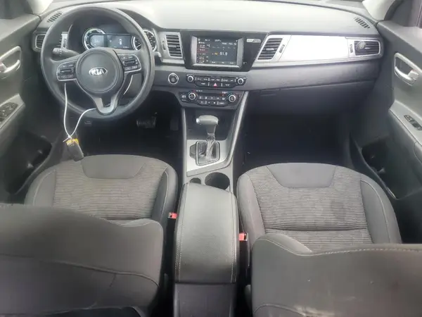 KNDCB3LCXH5053883 2017 KIA NIRO - Image 8