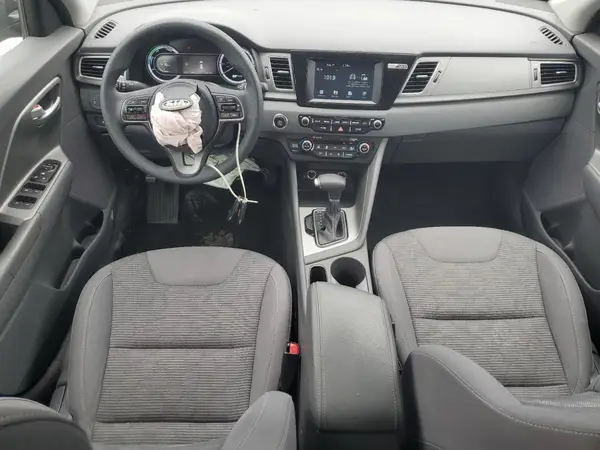 KNDCB3LCXH5054905 2017 KIA NIRO - Image 8