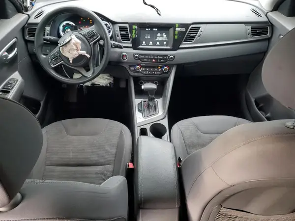 KNDCB3LCXH5057092 2017 KIA NIRO - Image 8