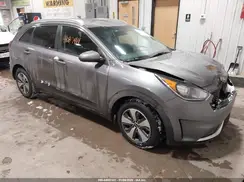 KNDCB3LCXH5062972 2017 KIA NIRO