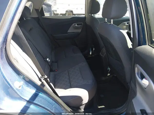 KNDCB3LCXH5065080 2017 KIA NIRO - Image 8
