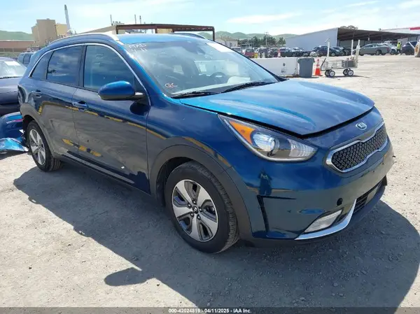 KNDCB3LCXH5070344 2017 KIA NIRO - Image 1
