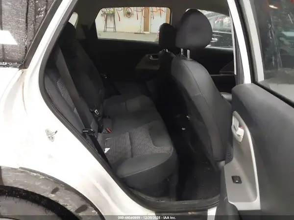 KNDCB3LCXH5085975 2017 KIA NIRO - Image 8